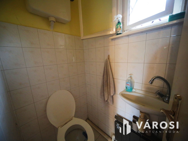 Érden beruházásra, fejlesztésre, családi ház eladó