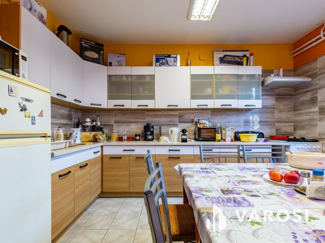 Soroksári úton iparterület eladó, akár működő üzemmel