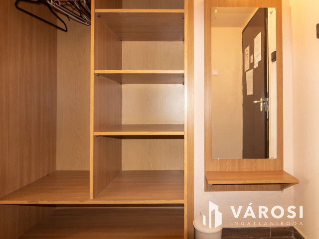 Komárom központi részén Hotel eladó