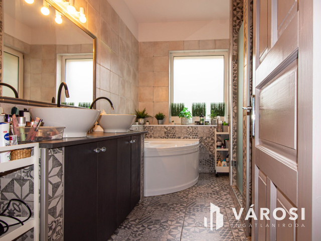 Igényes családi otthon Herceghalmon