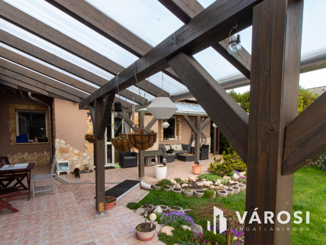 Igényes családi otthon Herceghalmon