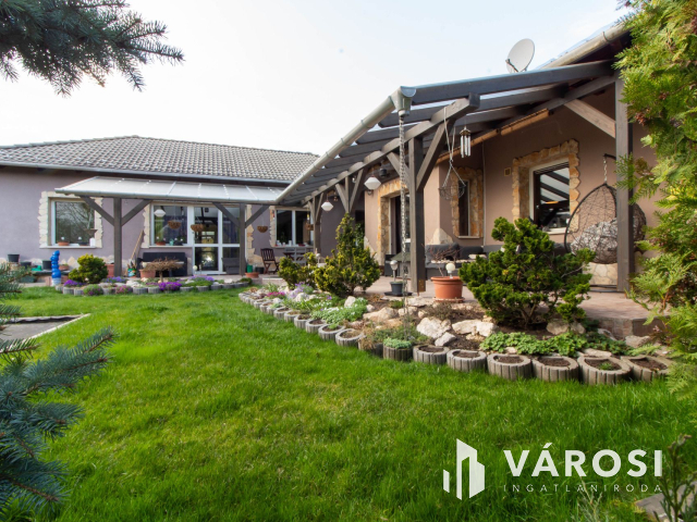 Igényes családi otthon Herceghalmon