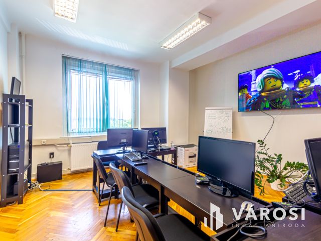 Kiadó 54 m2 alapterületű iroda modern irodaházban