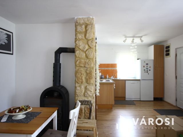 Napelemes tanya Balástyán