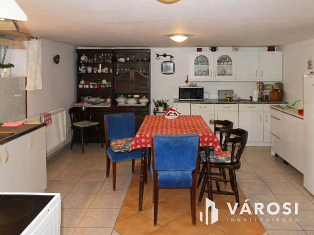 Napellemes ház Dömösön, elérhető áron