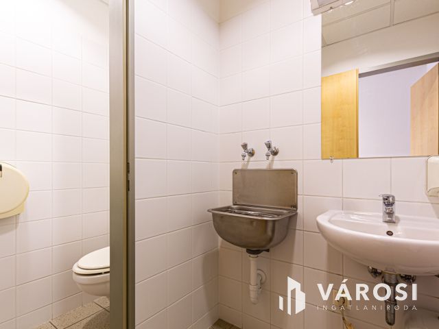 Kiadó üzlethelyiség/iroda a III. kerületben