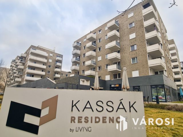 Elektromos autó részére teremgarázs hely, a 13. keületben