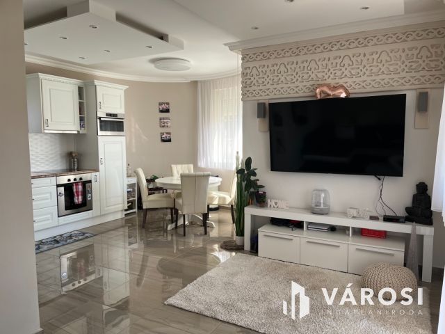 Gyönyörű családi ház Siófok Rózsadombján