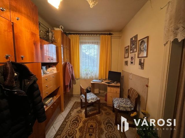 Debrecen Júliatelepi 3 szoba nappalis ház eladó!