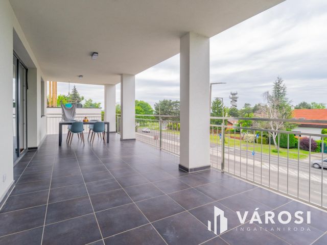 Panorámás luxus lakás Balatonföldváron
