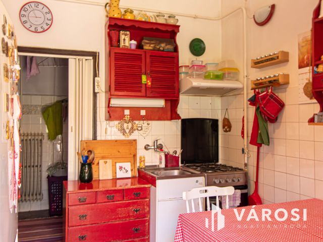 Sváb parasztház Pilisborosjenő szivében eladó