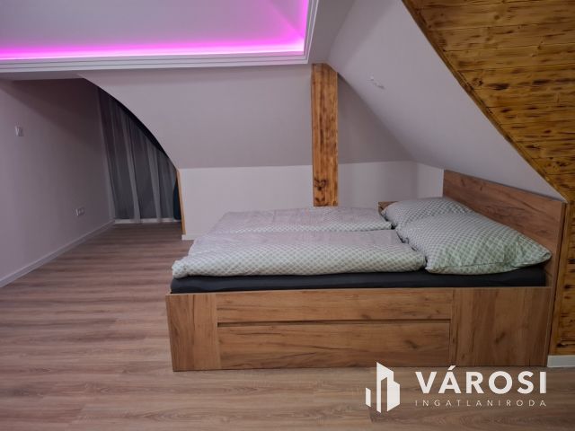 Két lakás egyben, kiváló befektetés Siófok szívében