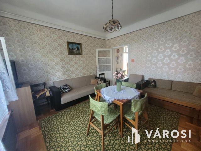 Kertvárosi családi ház