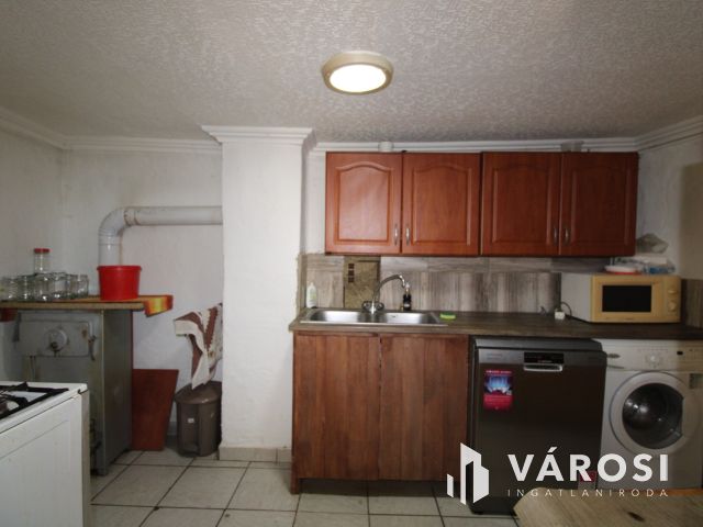 Tip-top családi ház Sarkad teleki részén