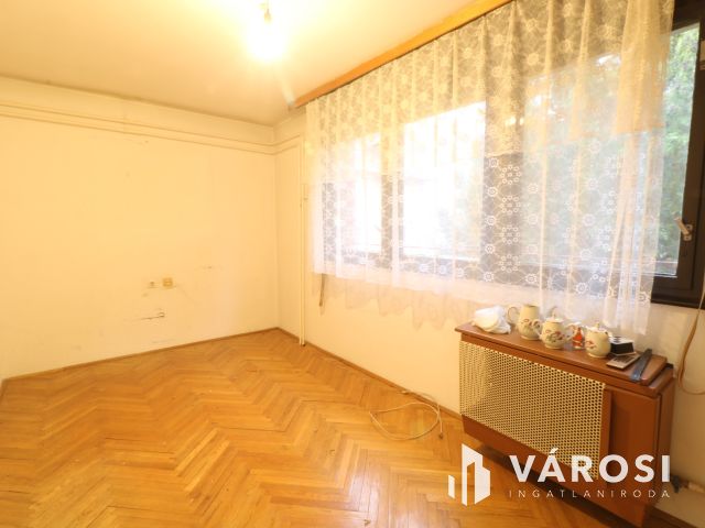 Irodának is alkalmas családi ház felsővároson!