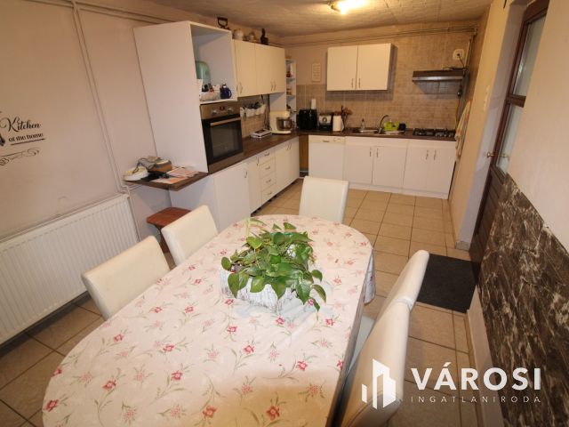 Családi ház Gyulaváriban.