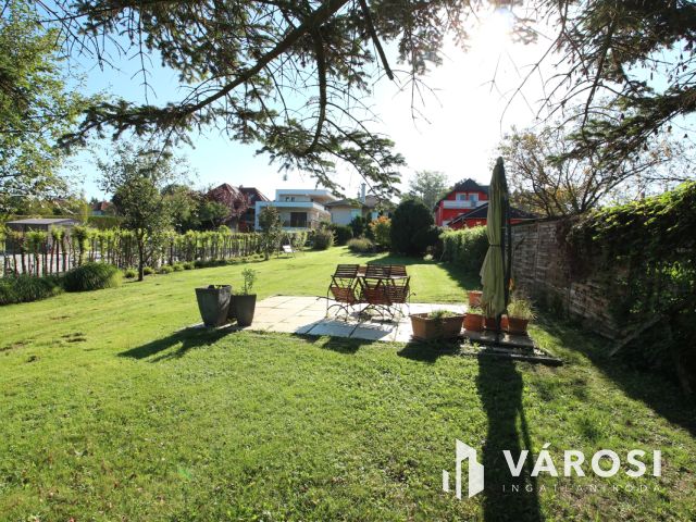 Tökéletes otthon gyönyörű környezetben