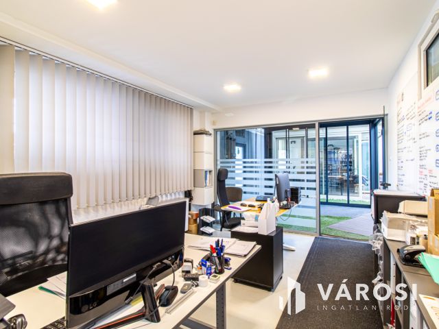 Eladó 1000m² telephely, iroda, műhely Csepel Gyártelepen