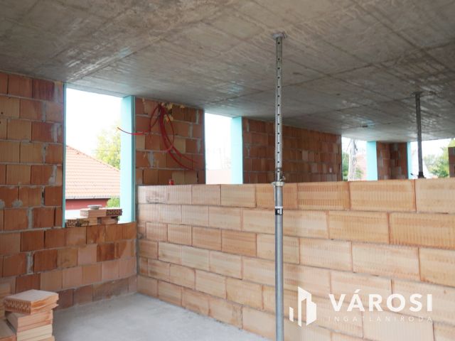 Prémium tetőteraszos, új építésű lakás Bókaitelepen