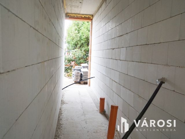 Prémium tetőteraszos, új építésű lakás Bókaitelepen