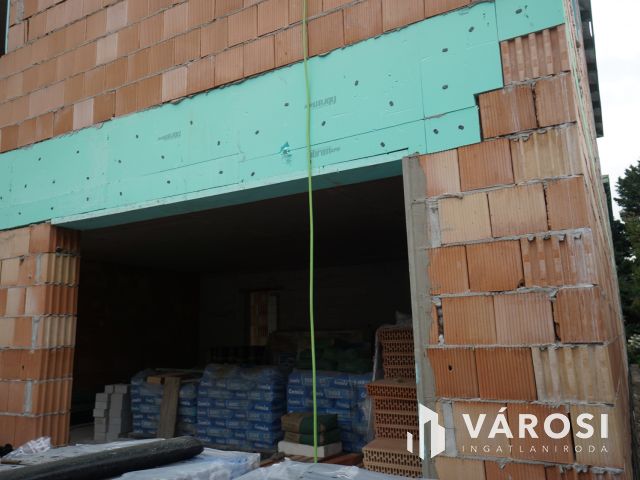 Prémium tetőteraszos, új építésű lakás Bókaitelepen