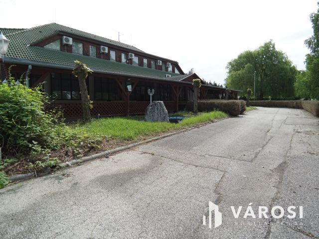 Tökéletes helyen, jó állapotú vendéglátó egység eladó!