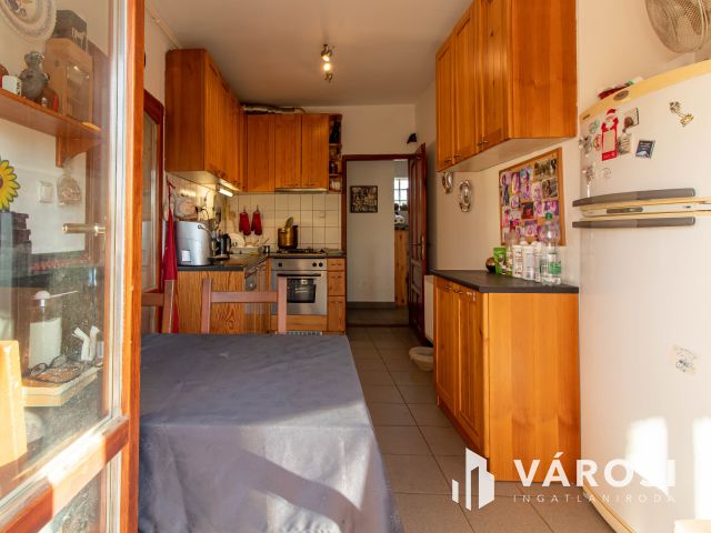 A múlt hangulata, a jelen kényelme Tinnyén