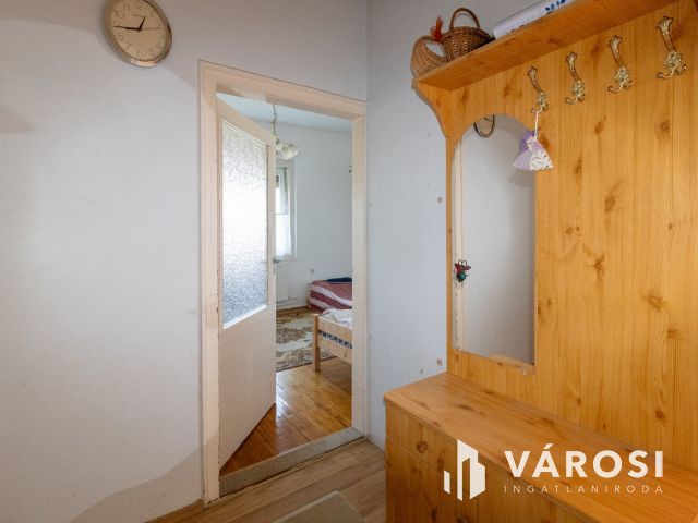 Tégla falazatú, 3 szobás családi ház Jamina elején