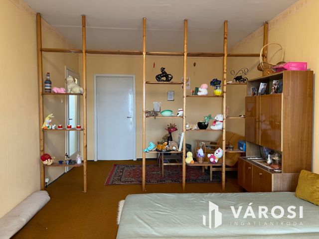 Erkélyes lakás eladó Békésen