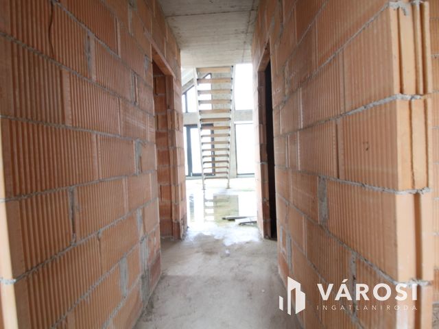 Egy félbemaradt álom új tulajdonosra vár