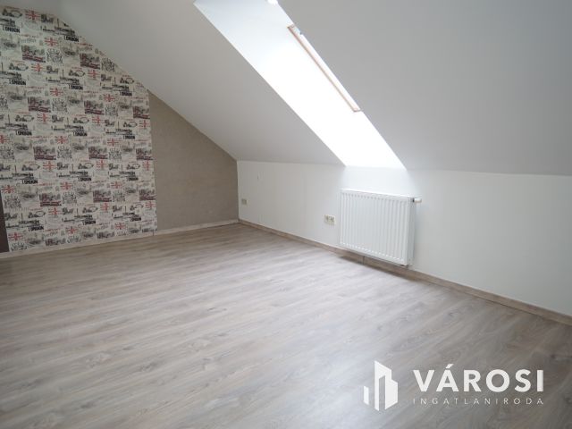 Minőségi, igényesen felújított Sorházi lakás!