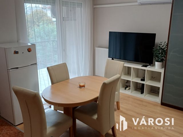 Otthonos  lakás kiadó  a XIII. kerületben, Parkolóval