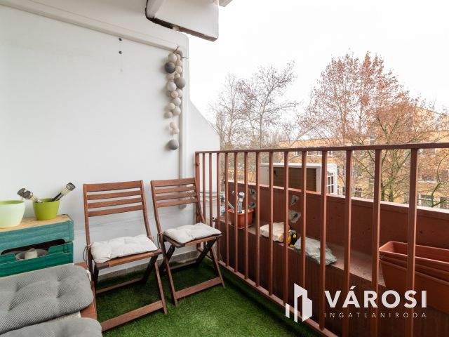 Eladó 2+1 félszobás lakás Óbudán