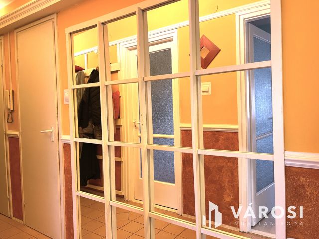 Különleges lakás a belváros szívében