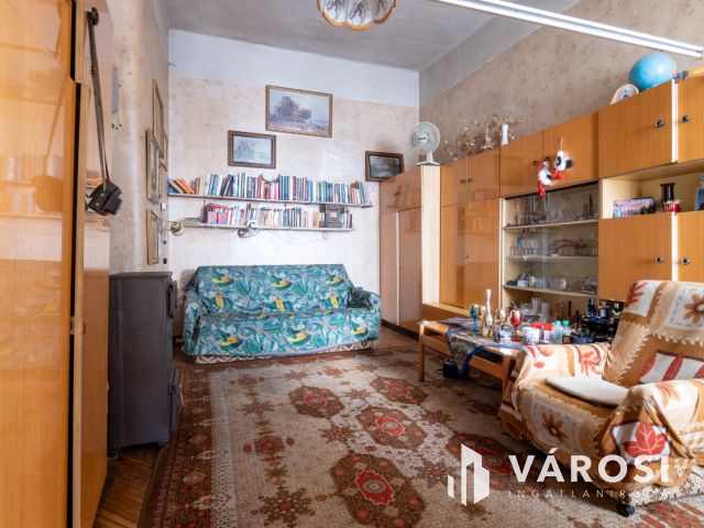 Felújítandó lakás közel a belvároshoz