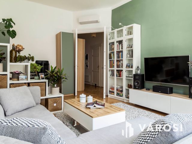 Napfényes családi otthon Újlipótvárosban a Gogol utcában