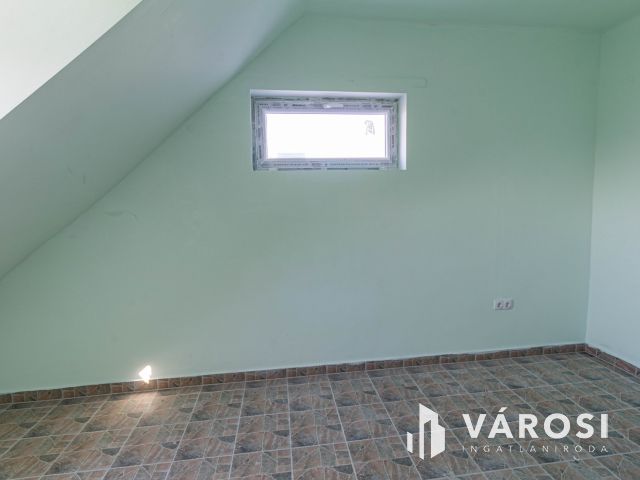 Energiahatékony családi ház Dunakeszin 2 lakással