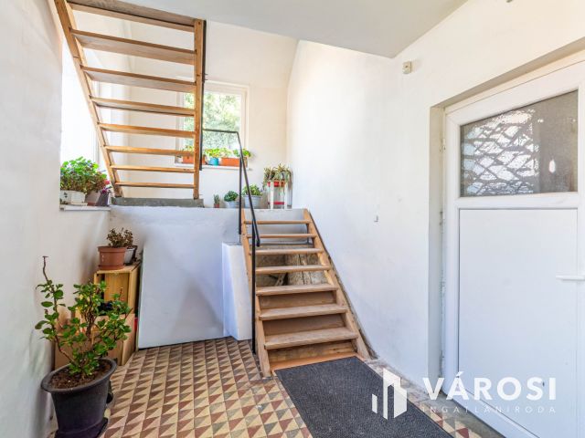 Energiahatékony családi ház Dunakeszin 2 lakással