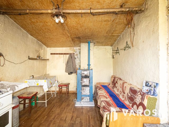 Sarkadkeresztúr csendes kis utcájában családiház eladó