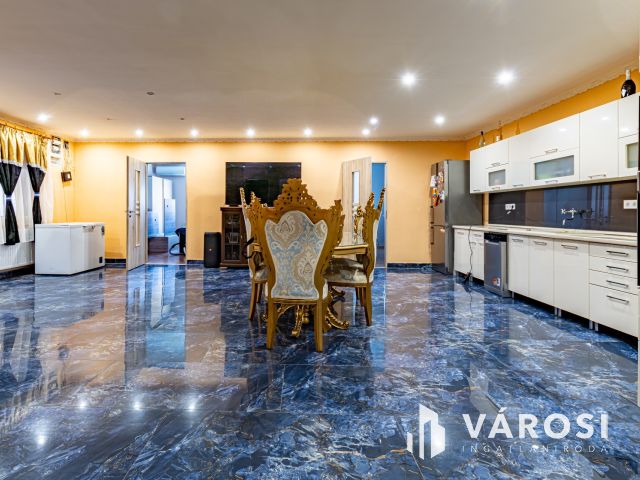 Teljesen újjáépített családi ház Zsámbokon eladó