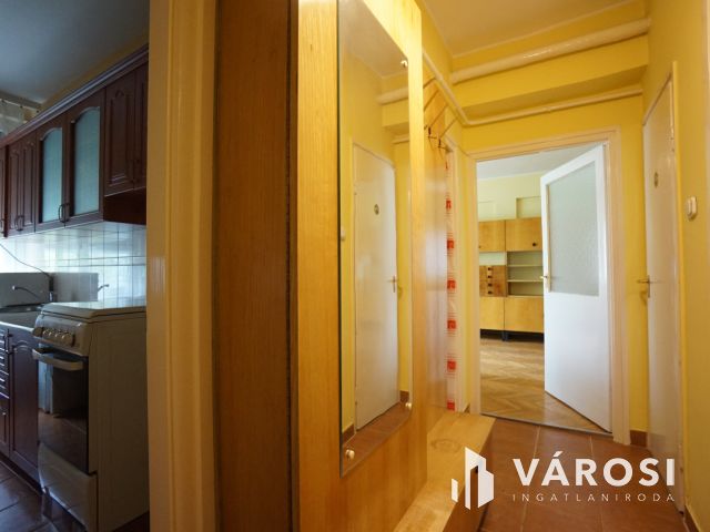Belváros közeli lakás csendes környéken