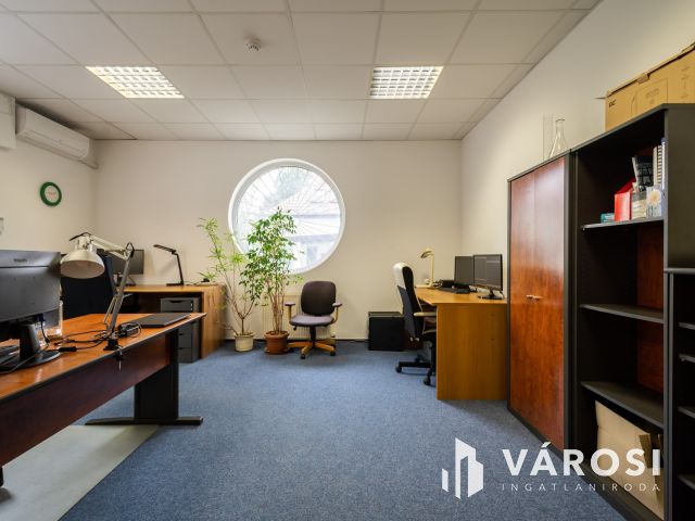 Kiadó, földszinti, napfényes iroda Zuglóban |
