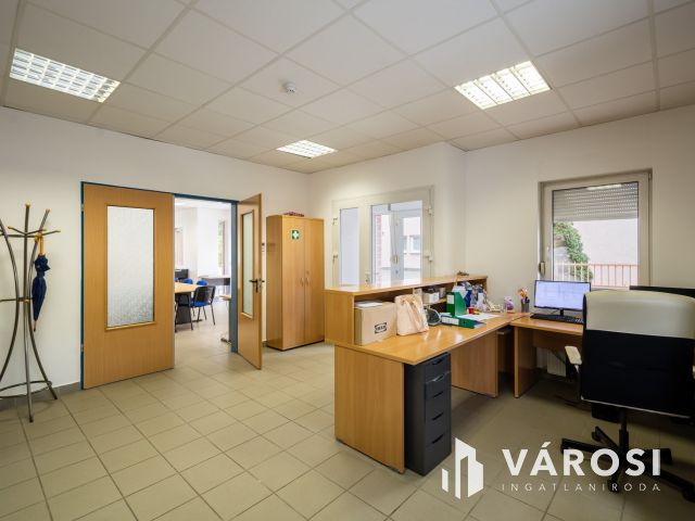 Kiadó, földszinti, napfényes iroda Zuglóban |