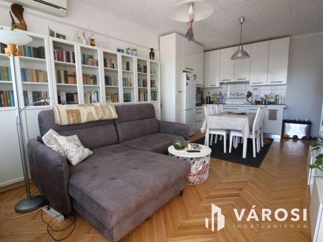 Kényelmes otthon a belváros közelében