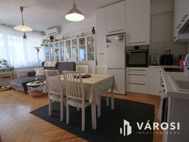 Kényelmes otthon a belváros közelében